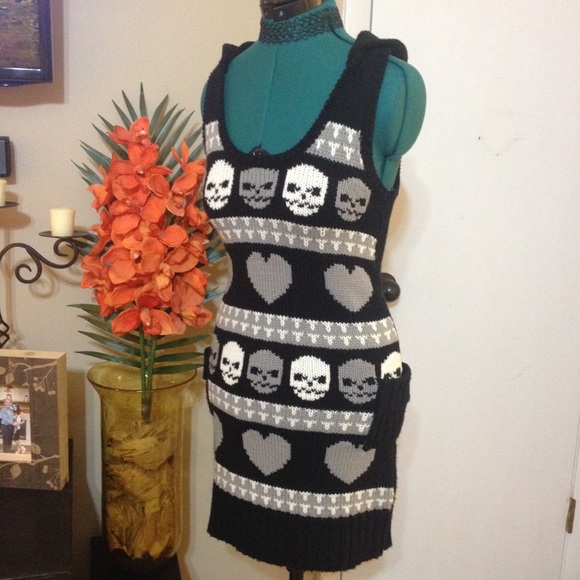 black crimson ny Dresses & Skirts - Black Crimson Ny skull hooded sweater dress